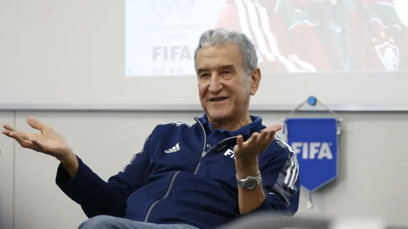 Parreira apresenta melhora e pode deixar UTI até o final de semana