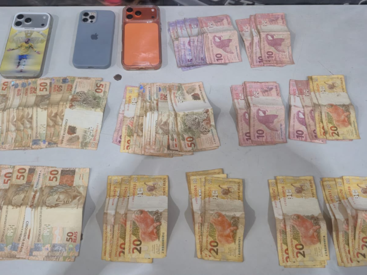 Estelionatários são presos em Várzea Grande com R$ 3,8 mil de golpes em site de vendas