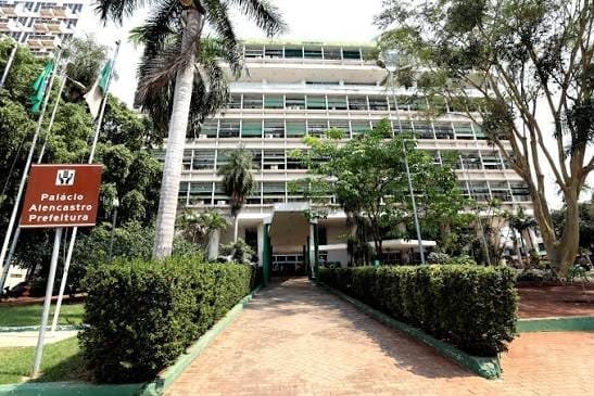 Prefeitura recorre ao TJ contra decisão que suspendeu decreto sobre loteamentos em Cuiabá