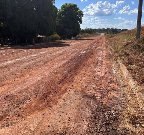 Obra de R$ 3 milhões tem afundamento na pista e falhas na drenagem, e vira alvo do MP