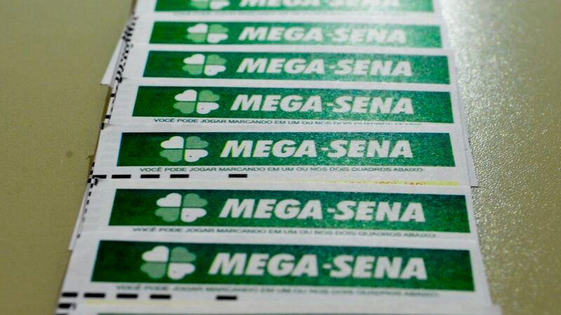 Veja os números da mega-sena sorteados neste sábado (4)