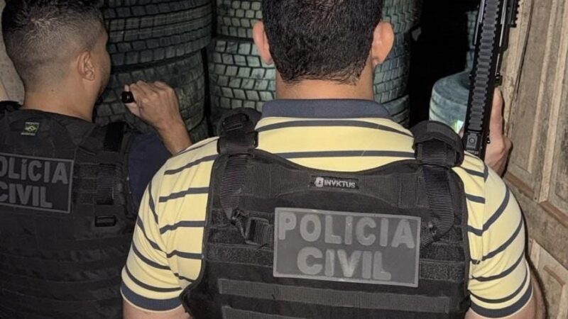 PC prende integrantes de grupo criminoso e recupera carga de pneus roubada de empresa