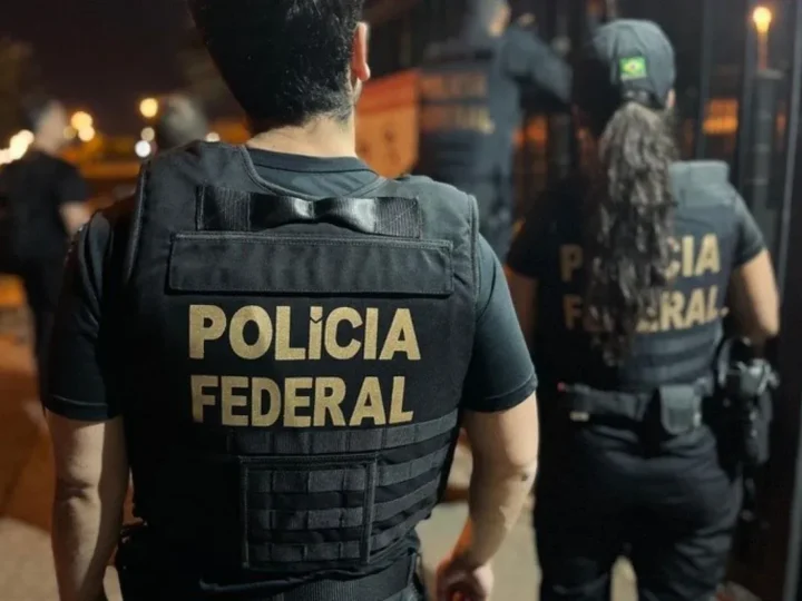 Polícia Federal mira traficantes que transportam drogas em aviões e cumpre mandados em MT