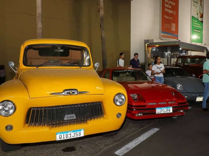 Exposição de carros antigos reunirá mais de 200 exemplares domingo em VG