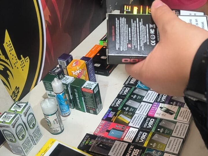 GM apreende 67 cigarros eletrônicos durante abordagem em frente a uma escola Estadual