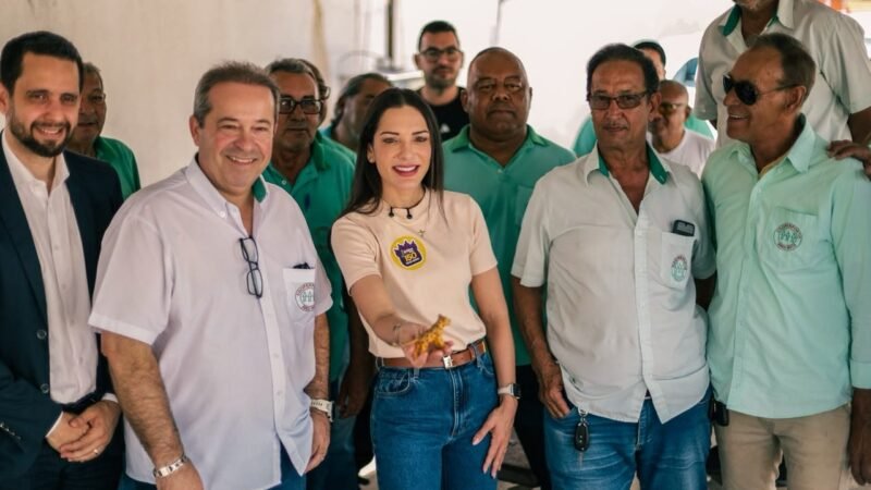 Janaina se reúne com taxistas de VG e garante representatividade no Senado