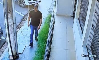 Suspeito de agredir mulher em rua de Cuiabá alega injúria racial da vítima e estresse por dívidas