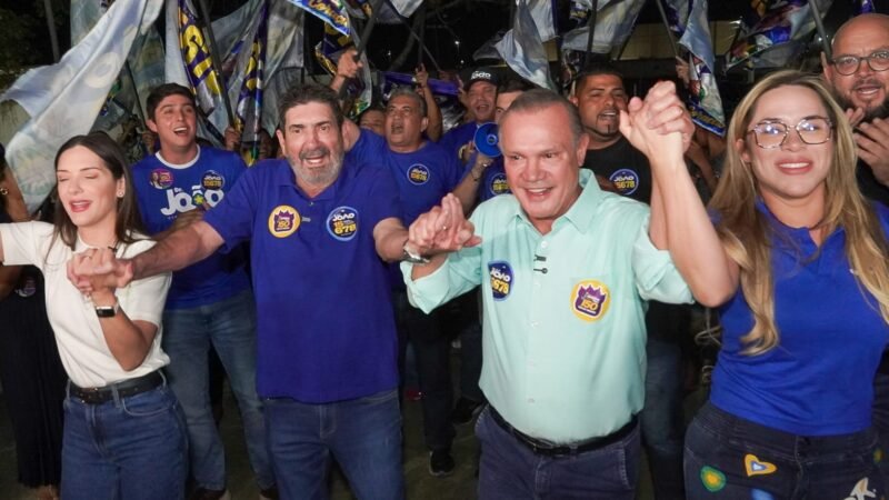 Wellington Fagundes reforça união com aliados em lançamento de campanha