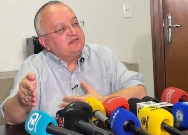 Taques prepara nova ofensiva contra ex-governador