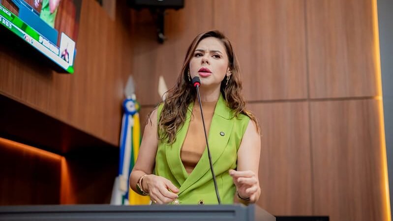 Michelly rebate fala de Nininho sobre falta de preparo em mulher para vice ao Governo