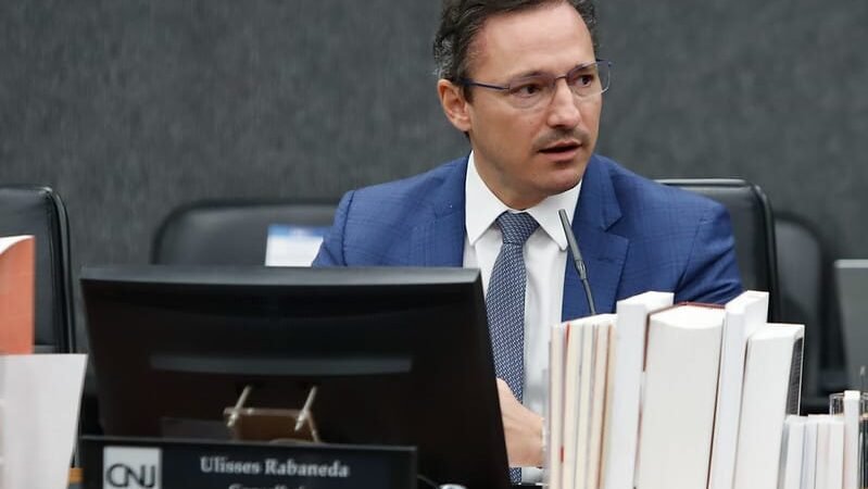 Conselheiro do CNJ, advogado de MT é um dos alvos de operação que apura acordo entre Estado e OI