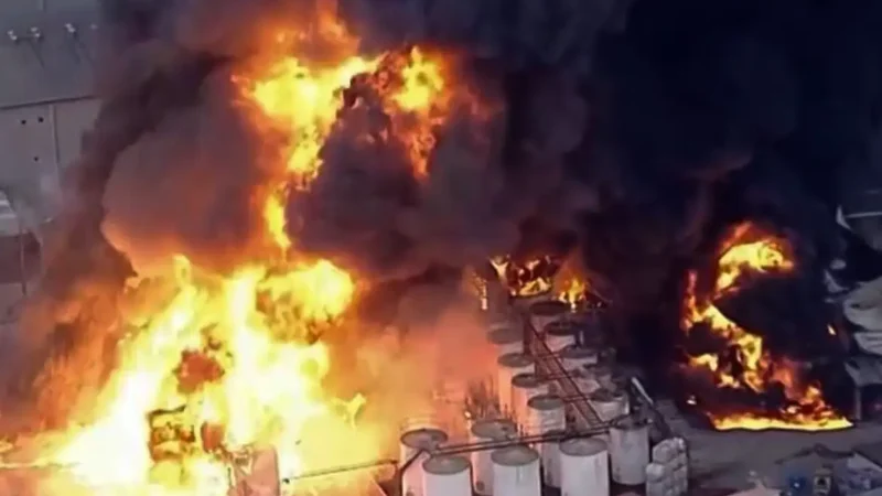 Incêndio em fábrica em Itaquaquecetuba é extinto após 33 horas