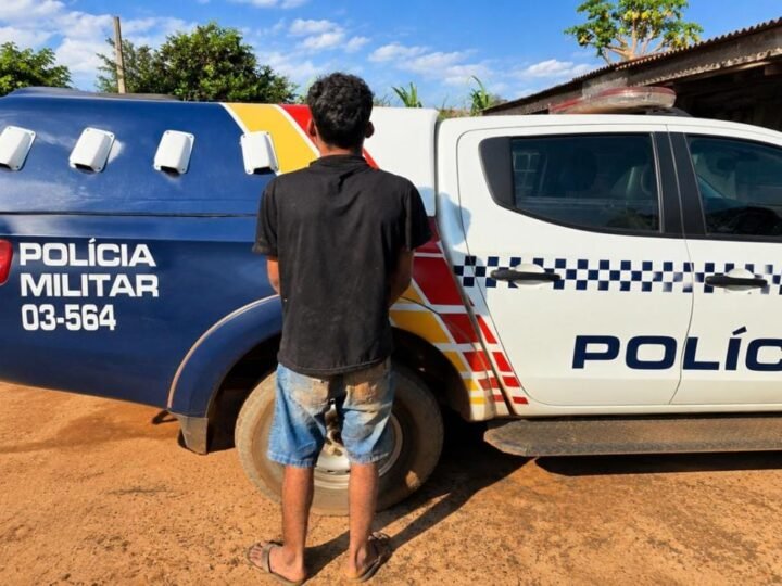 Homem é assassinado a facadas por colega de trabalho enquanto dormia em barraca