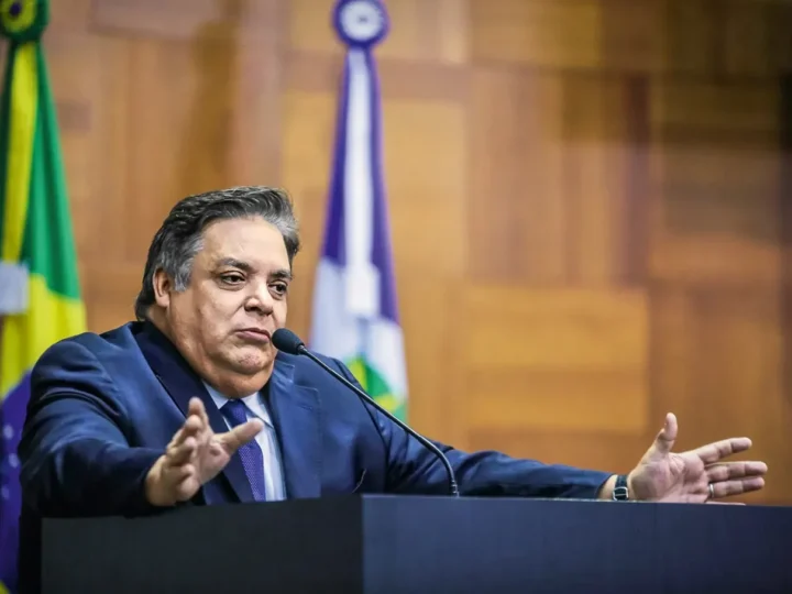 Ex-deputado faz acordo e vai pagar R$ 900 mil para encerrar ação por esquema de licenças médicas