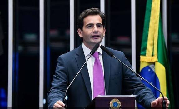 Empresário é apontado como operador financeiro ligado à família de deputado alvo de operação