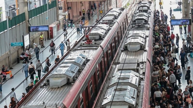 Trabalhadores das linhas 11, 12 e 13 da CPTM entram em greve
