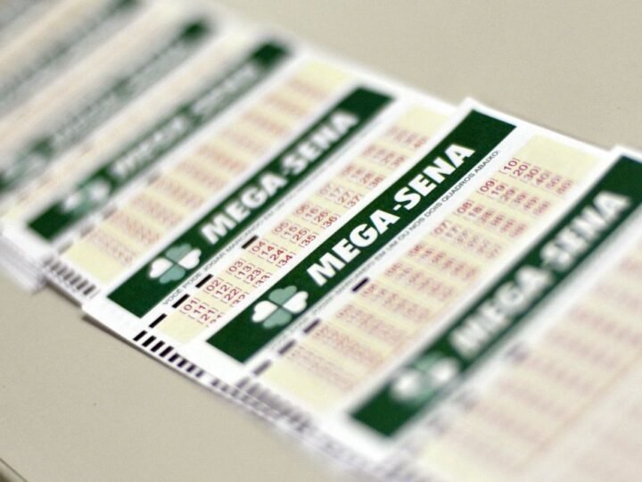 Mega Sena acumula e pode pagar R$ 100 milhões neste domingo