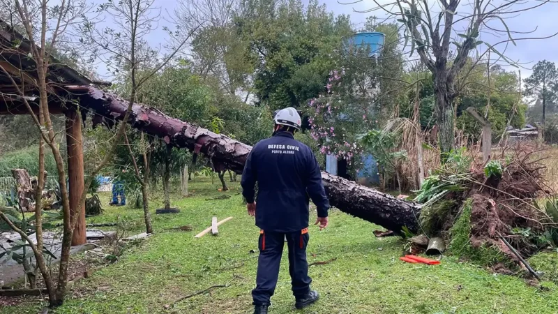 Sul, Sudeste e Centro-Oeste têm alerta para tempestades e vendavais
