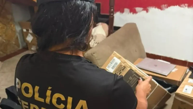 PF mira grupo suspeito de desviar encomendas postais