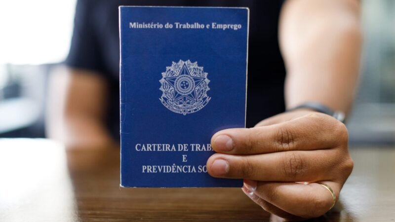 Prefeitura de Cuiabá divulga mais de 700 vagas de emprego com salário de até R$ 7,4 mil