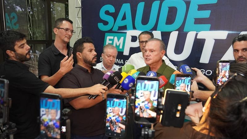 Wellington propõe ampliar acesso a maternidades e recebe apoio de Flávio Bolsonaro
