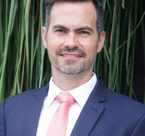 Veja quem é o dentista de Cuiabá alvo da PF por suposto esquema de R$ 40 milhões