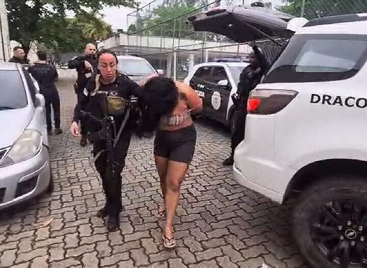 Alvo de operação contra extorsão e lavagem de dinheiro em MT é presa na praia de Copacabana