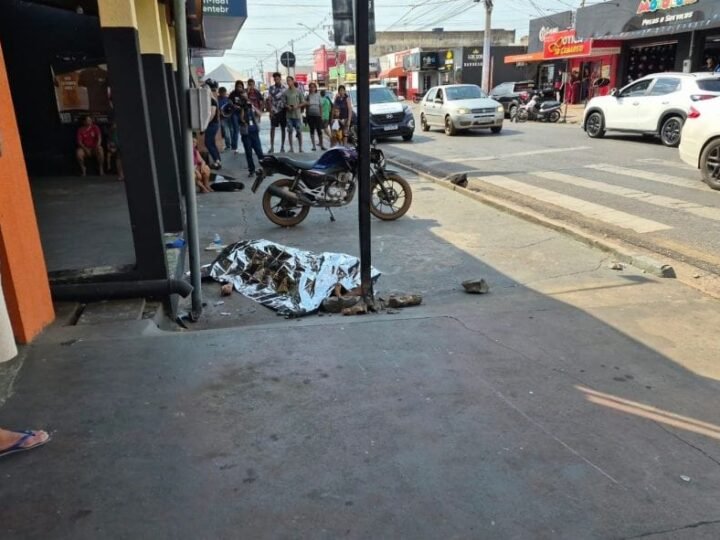 Jovem de 18 anos morre após moto bater em carro em Cuiabá