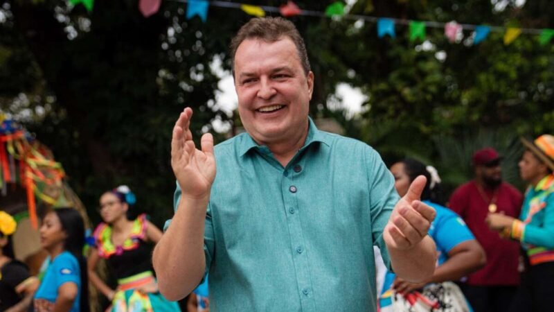 Max é homenageado por grupos de siriri e reforça compromisso com a cultura de Mato Grosso
