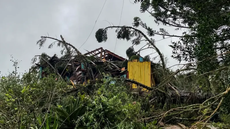 Tempestade, ventos fortes e granizo deixam Região Sul em alerta
