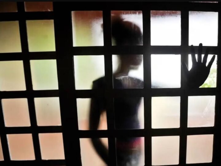 Homem é preso de madrugada suspeito de oferecer bebida alcoólica e abusar de adolescente