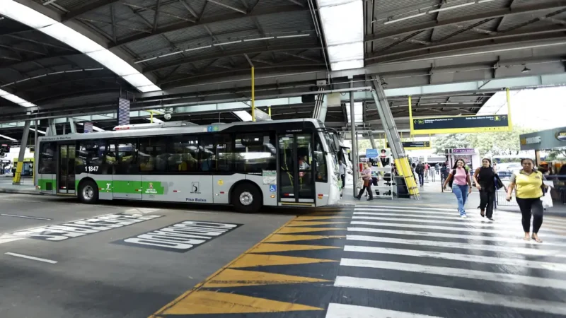 Operação combate infiltração do PCC no transporte público em São Paulo