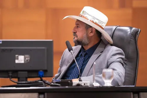 Cattani mira 1ª vice-presidência e declara apoio a Max Russi e Dr. João na Assembleia Legislativa