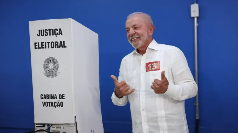Lula cresce e crava 40% dos votos em Cuiabá