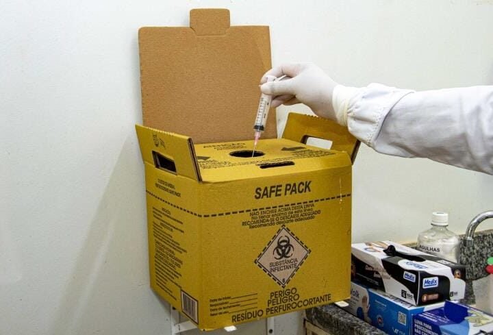 Multa por descarte irregular de agulhas pode chegar a R$ 4,2 mil em Cuiabá
