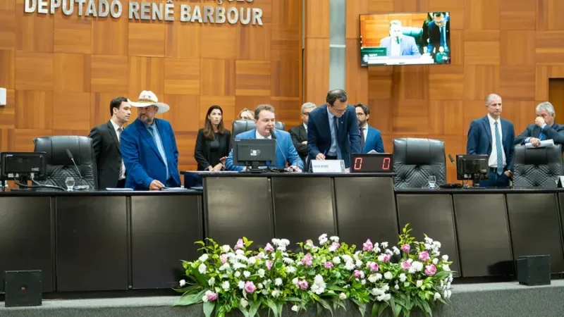 Orçamento de R$ 42 bilhões com RGA de 4,2% para servidores do Estado é aprovado pela Assembleia