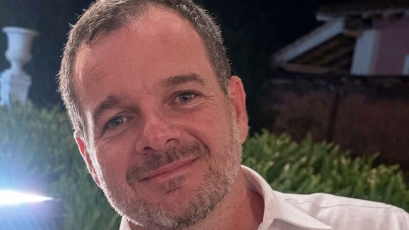 Juiz é encontrado morto dentro de veículo em chamas no interior de SP