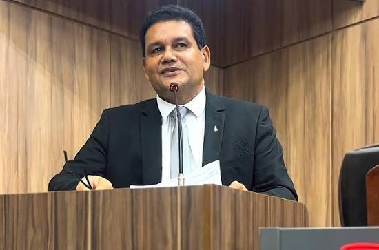 Em áudio, Wanderley diz ter reunido 15 vereadores na casa da mãe em VG: “100% comigo”