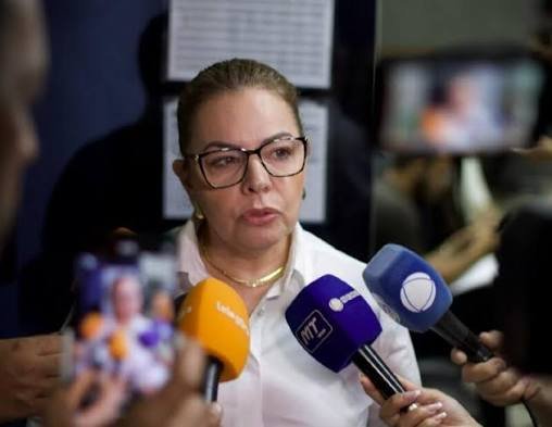 Após tentar seguir no comando, Paula Calil pede Câmara “sem conflitos”