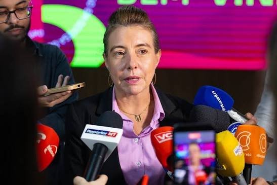 Prefeita mira reeleição e diz que impasses com Câmara travaram entregas em Várzea Grande